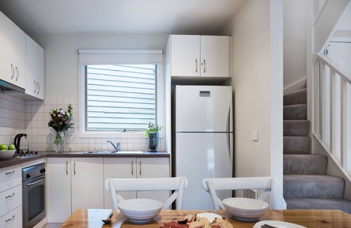 Daylesford Cottage | Briars Loft is a 1 bedroom cottage perfect for weekends & mid-week escapes