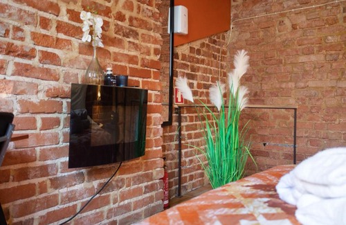 Nazare House | Brick Guest House
