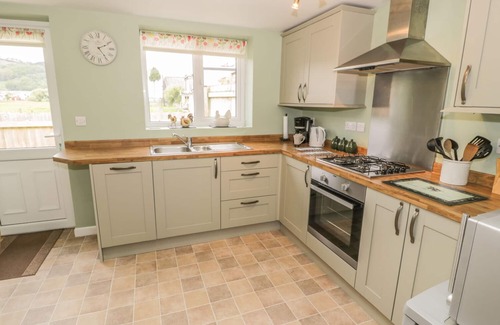 Machynlleth Cottage | BRICKFIELD COTTAGE, family friendly, with a garden in Machynlleth