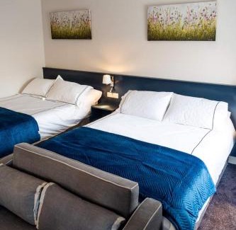 Dungloe Apartment | Bridge Inn Studio Apartments