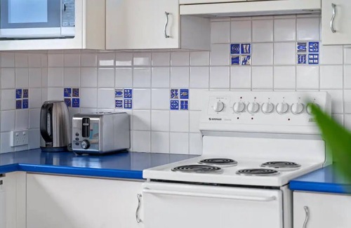 Kirribilli House | Bridge View 2 Bedroom Apartment @ Kirribilli | MHS