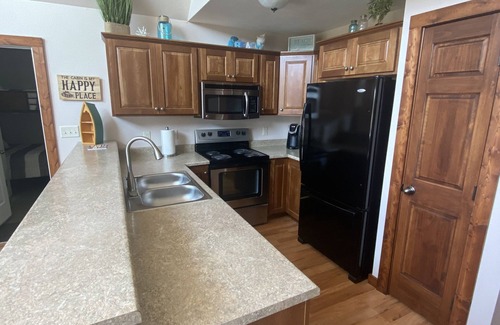 Spirit Lake Cabin | Bridges Bay cabin#52 - sleeps 10