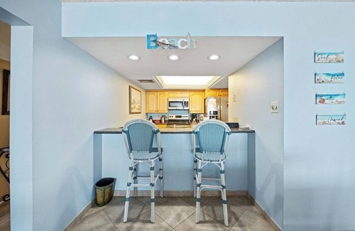 Myrtle Beach Condo | Brigadune 3BR with Direct Oceanfront View - Pool!