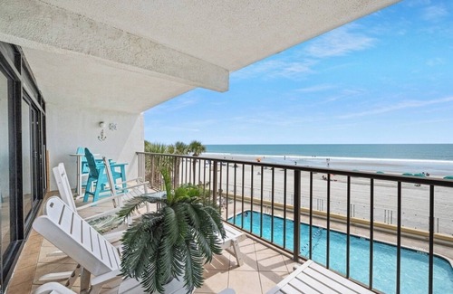 Myrtle Beach Condo | Brigadune 3BR with Direct Oceanfront View - Pool!