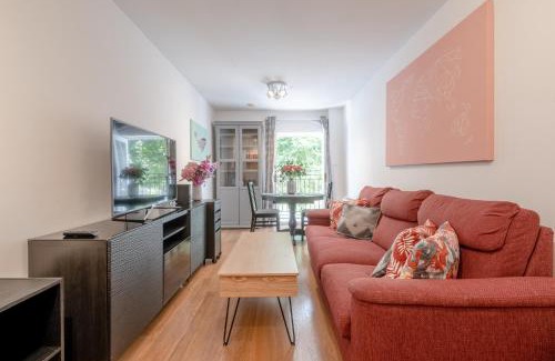 West Kensington Apartment | Bright 1 Bedroom Flat in Kensington Olympia