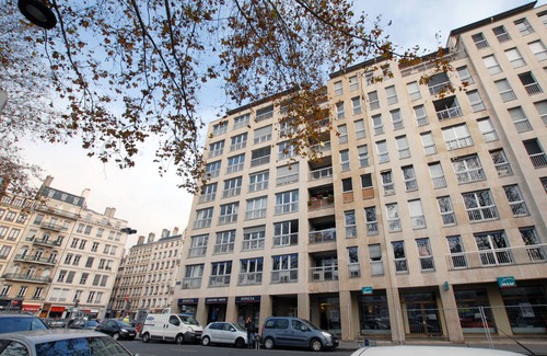 Les Cordeliers Apartment | Bright 1BR apartment in the heart of the city