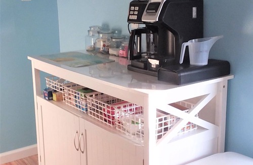 Venice Condo | Bright 1st Floor Clean Happy Condo