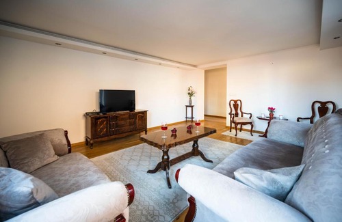 Old Town Apartment | Bright 2BDR Apartment in the Main Pedestrian Zone