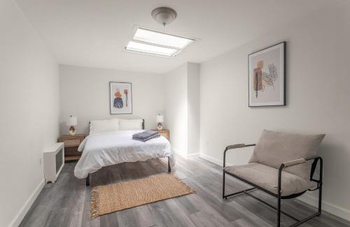 East Harlem Apartment | Bright 2BR 2BA Steps from Central Park, Great Location!