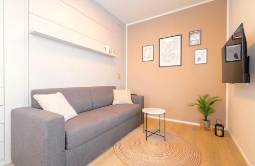 Holesovice Apartment | Bright 2BR - 5th floor, Balcony, Free Parking by Gravity Prague