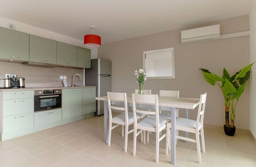 La Faviere Apartment | Bright 3-room for 6 pers. with terrace near the beach