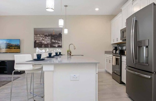 Kissimmee House | Bright 4Bd with Pool + Resort Perks & Near Disney