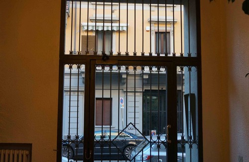 Zona Risorgimento Apartment | Bright 90 sqm apartment in the central area, a stone's throw from San Babila + WiFi