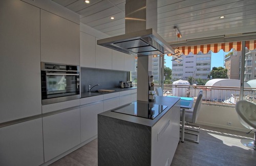 Golfe Juan Apartment | Bright air-conditioned apartment close to the beach and shops