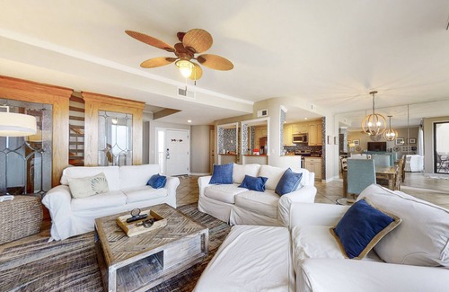 Fernandina Beach Condo | Bright & airy oceanfront condo with pool, huge balcony, washer/dryer & AC