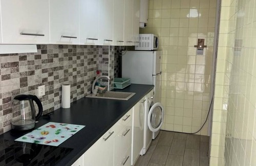 Pla del Bon Repos Apartment | Bright and clean apartment, Alicante, Manila square (beach is 15min walk)