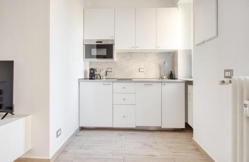 Giambellino Apartment | Bright and comfortable flat Solari area