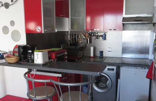 La Rochelle Apartment | Bright and cosy apartment facing the pool and the Marina