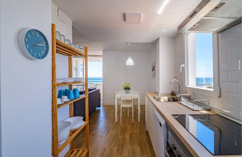 Puig Apartment | Bright and cozy apartment with fantastic sea view.