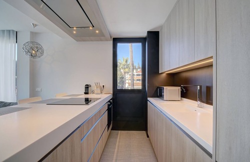 Urbanizacion Pinos Verdes Resort | Bright and new apartment near beaches of Cabopino Marina