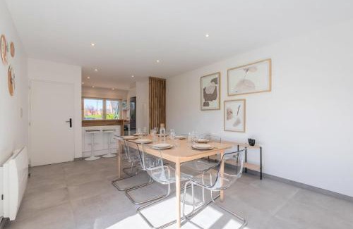 Marcq-en-Baroeul House | Bright and renovated house for 8 people parking