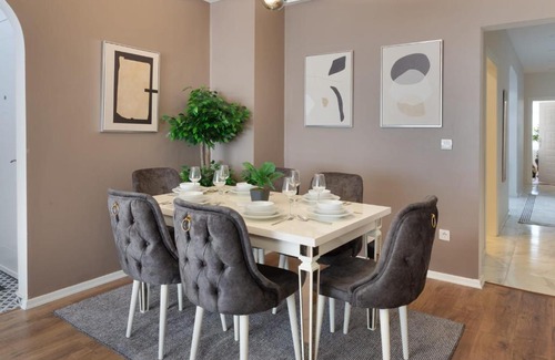 Osmanbey Apartment | Bright and Spacious 2BR w balcony in Nisantasi