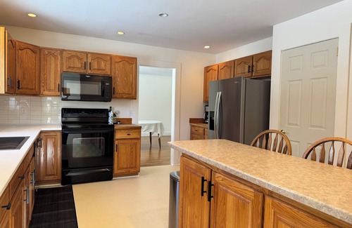 Chester Depot House | Bright and spacious 3 Bed/3 Bath in Chester, VT