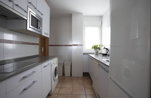 Conil de la Frontera City Center Apartment | Bright apartment in Conil, quiet area with sea view.