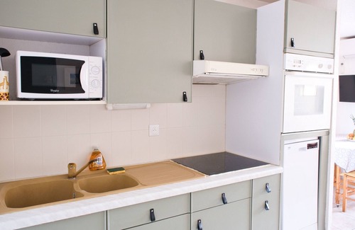 Sainte-Marie-Plage Apartment | Bright apartment with sea view