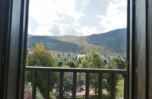 Taull Apartment | Bright apartment with balcony - Falcó 7