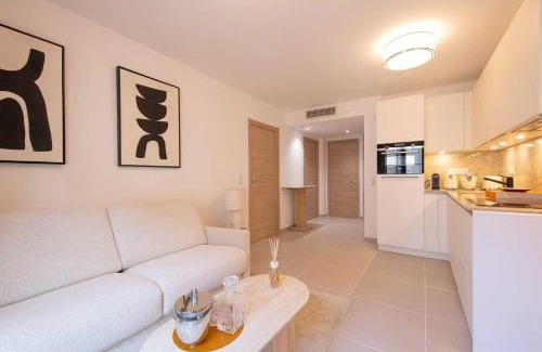 Saint-Tropez City Centre Apartment | Bright Apartment 1BR 2P - Port of Saint-Tropez