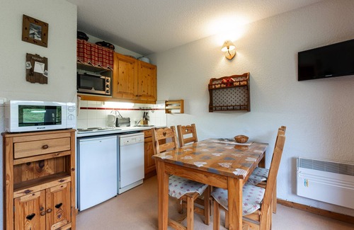 Les Esserts Apartment | Bright apartment for 4/5 ppl, at the foot of the slopes
