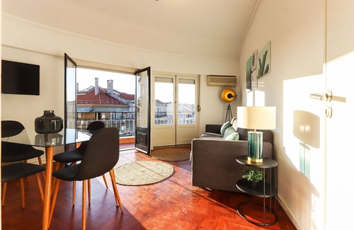 Lisbon Old Town Apartment | Bright apartment for 6 persons and well located. Close by Av. Liberdade.