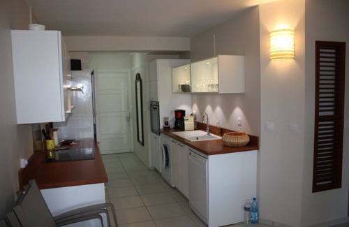 Saint-Francois Apartment | BRIGHT APARTMENT WITH LARGE TERRACE AND SWIMMING POOL: