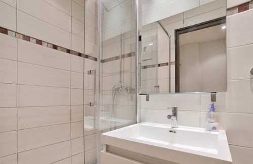 Vernier House | Bright apartment in the city center of Nice