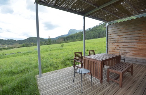 Die House | Bright apartment in the heart of nature