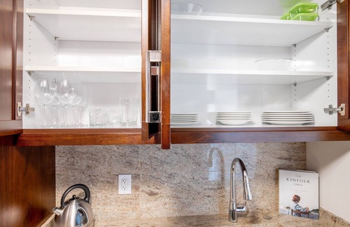 Back Bay East Apartment | Bright Back Bay 1BR w/Gym + W/D + Doorman near Esplanade by Blueground