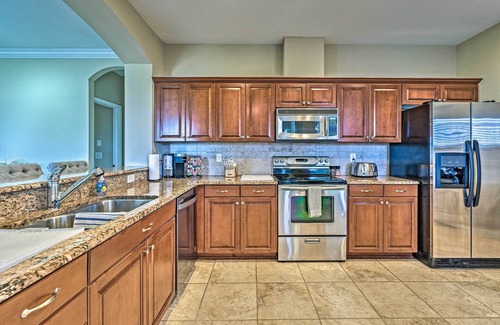 Spring Hill House | Bright Bayfront Home < 2 Mi to Hernando Beach!