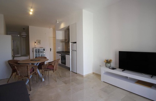 San Felipe Neri Apartment | Bright Central Malaga Apartment with A/C, Near Museums & Attractions