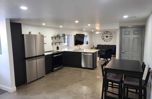Northwest Arvada House | Bright Charm Basement in Arvada | Hilltop Hideout