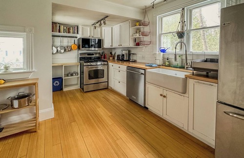 East Deering House | Bright Charming Victorian Close to Everything!