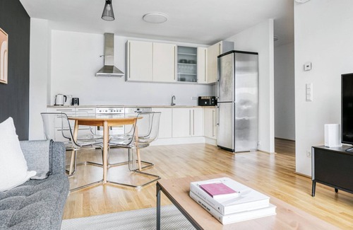 Donaustadt Apartment | Bright Donaustadt 2BR w/Balcony, near Kirschblütenpark, by Blueground