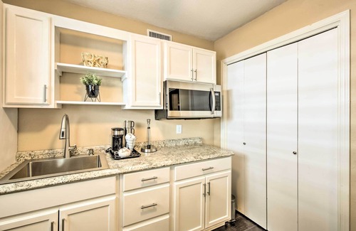 Bandolero - Tarascas Apartment | Bright El Paso Studio Near Area Attractions!