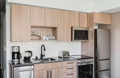 Squire Park Apartment | Bright First Hill Jr 1BR w/Pet Spa, W/D, Gym, & Lounges, by Blueground