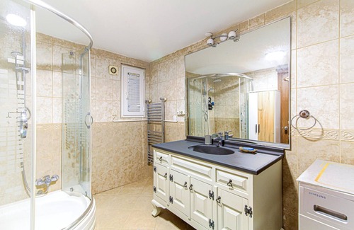 Besiktas Apartment | Bright Flat, 5 min to Kanyon and Akmerkez Mall