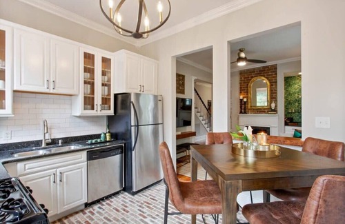 Beach Institute House | Bright, Historic Restored Home | Whitefield Sq