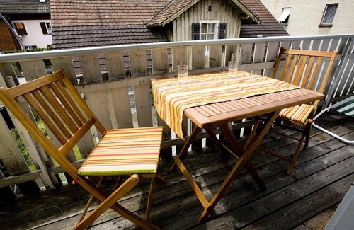 Bregenz Apartment | Bright Holiday Apartment “Ferienwohnung Bregenz 6 Top 3” in Central Location Close to Lake Constance with Wi-Fi, Balcony, Terrace & Garden