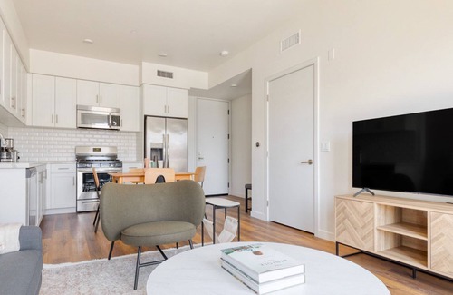Koreatown Apartment | Bright Koreatown 1BR w/Gym & W/D, walk to Wilshire Blvd, by Blueground