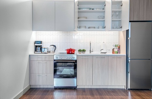 MIT Apartment | Bright + Mod Kendall Sq 1BR w/Gym, walk to MIT by Blueground