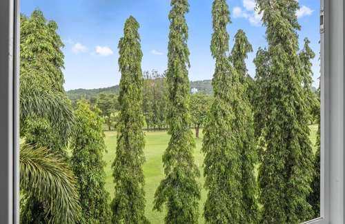 Kathu House | Bright, modern 4 bed golf villa, sleeps 12. Private pool. 10 min to Patong beach
